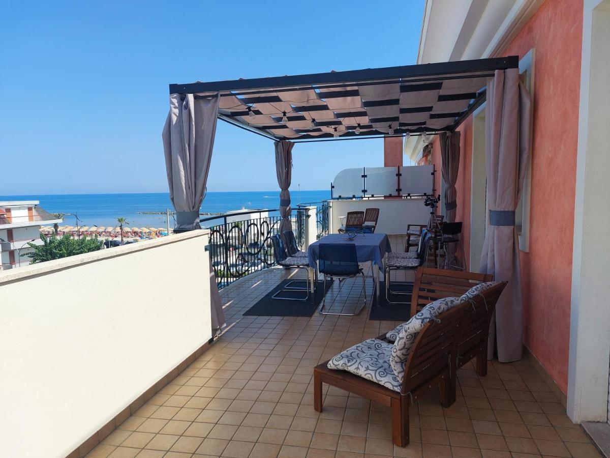 Penthouse On The Adriatic Sea Martinsicuro Exterior foto