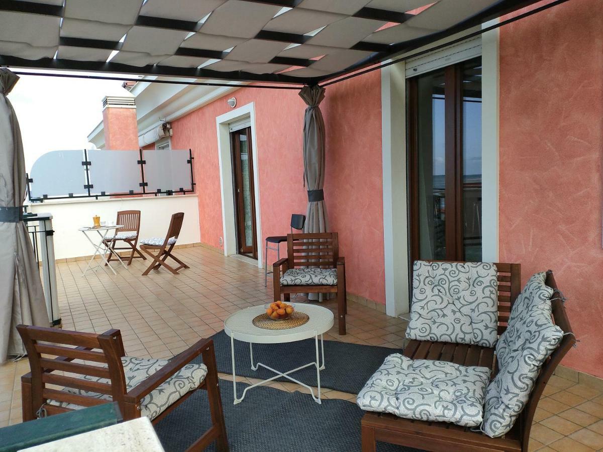 Penthouse On The Adriatic Sea Martinsicuro Exterior foto